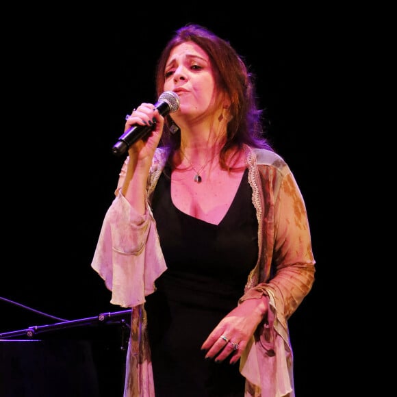 L'actrice, réalisatrice, scénariste et chanteuse a vu son dernier film "Le Dernier des Juifs" être bousculé par l'actualité
Exclusif - Agnès Jaoui (Présidente du jury) - Soirée d'ouverture du 10ème Festival International du Film de Saint-Jean-de-Luz, avec la présentation du film en compétition "Les rois de la piste", dont le musicien en signe la musique. Avant la projection, A.Beaupoint a donné devant les festivaliers un concert, avec en surprise, un duo avec A.Jaoui, présidente du jury du festival. Saint-Jean de Luz, le 2 octobre 2023 © Patrick Bernard / Bestimage
