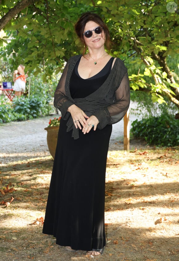 Agnès Jaoui - Photocall du film "La vie de ma mère" lors de la 16ème édition du festival du film francophone (FFA) à Angoulême le 24 août 2023. © Coadic Guirec / Bestimage