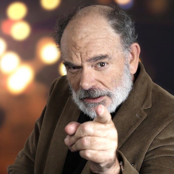 Exclusif - Portrait de Jean-Pierre Darroussin à Paris, le 7 novembre 2023. © Cédric Perrin/Bestimage