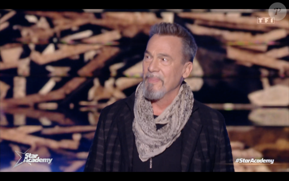 Florent Pagny surprend Axel, sur le titre "Les murs porteurs", lors du prime de la Star Academy. TF1. Le 25 novembre 2023.