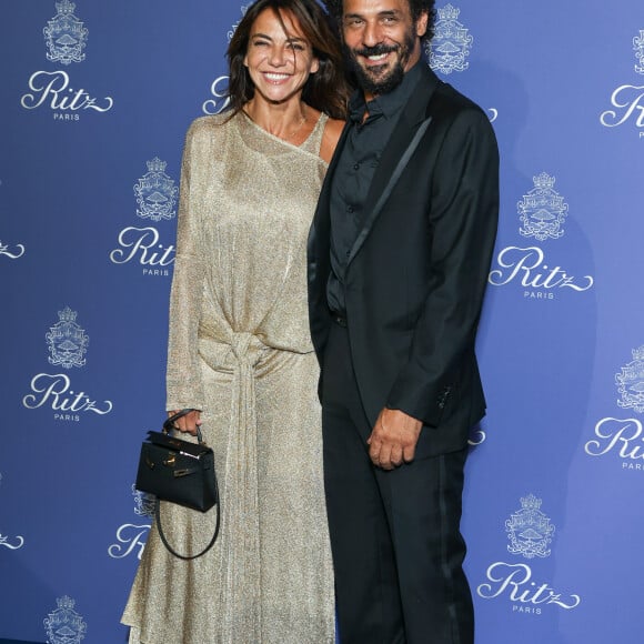 Tomer Sisley et sa femme Sandra - Photocall des 125 ans du Ritz à Paris Le 14 septembre 2023. © Rachid Bellak/ Bestimage 