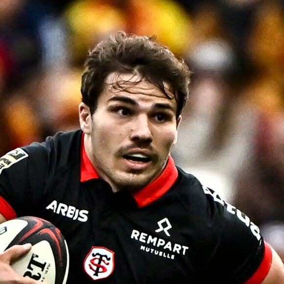 Côté coeur, Antoine Dupont est en couple
 
Antoine Dupont (st) Match de rugby du Top14 opposant le Stade Toulousain Rugby (Toulouse) and USA Perpignan (43-34)au stade Ernest-Wallon stadium à Toulouse, France, le 11 novembre 2023. © Thierry Breton/Panoramic/Bestimage