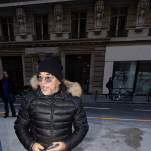 "Pensée pour Aïcha et vive les pompiers qui sont intervenus pour elle", a écrit Pascal Obispo sur Instagram
 
Exclusif - Pascal Obispo - Personnalités à la conférence spectacle de Al Pacino "An evening with Al Pacino" à la salle Pleyel à Paris le 25 avril 2023.