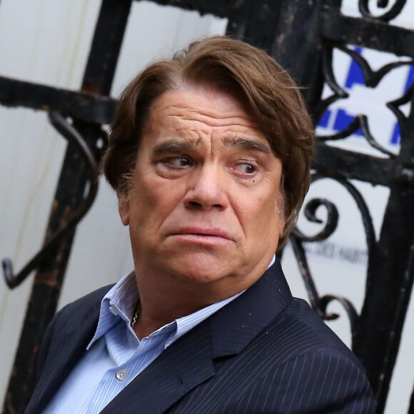 Bernard Tapie aux obsèques de Thierry Roland en 2012