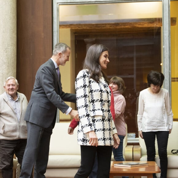 Le roi Felipe VI et la reine Letizia d'Espagne, à l'inauguration de la Résidence Communautaire, pour personnes atteintes de troubles mentaux, "Hospital del Rey" à Tolède, Espgna, le 30 novembre 2023, 