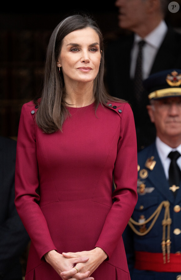 Le roi Felipe VI et la reine Letizia d'Espagne, la princesse Leonor assistent à la séance solennelle d'ouverture des Cortes Generales à Madrid 