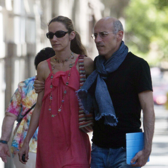 Son ex-petit-ami affirme en effet qu'il a entretenu une liaison amoureuse alors qu'elle était mariée.
Telma Ortiz, la soeur de la reine Letizia d'Espagne, avec son mari Jaime del Burgo à Madrid, Espagne, juillet 2012. Photo by Look Press Agency/ABACAPRESS.COM