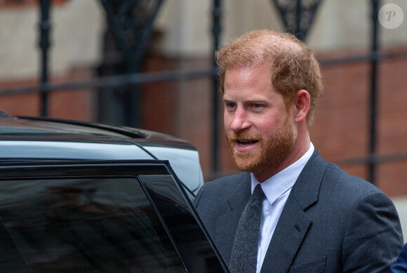 Le prince Harry, duc de Sussex, à la sortie du procès contre l'éditeur du journal "Daily Mail" à Londres, le 30 mars 2023. © Tayfun Salci/Zuma Press/Bestimage 