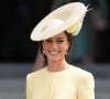 L'une des marques préférées de Kate Middleton ! 
Catherine (Kate) Middleton, duchesse de Cambridge, - Les membres de la famille royale et les invités à la sortie de la messe du jubilé, célébrée à la cathédrale Saint-Paul de Londres, Royaume Uni, le 3 juin 2022. 