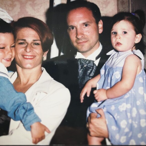 Une famille unie avec Jean-Francis et Francesca mais cette dernière est atteinte d'une maladie rare
Jean-Marc Généreux avec son épouse France et leurs enfants : Jean-Francis et Francesca