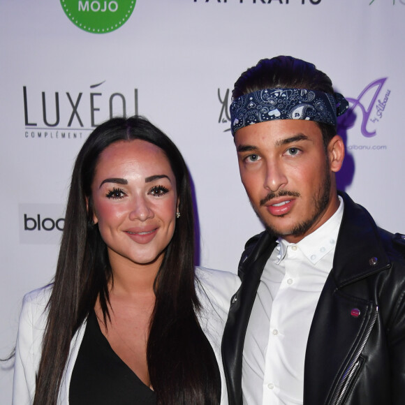 "Je divorce, que ce soit clair, prenez le mon mari. J'ai assez enduré. Il est à vous bande de merdes. Laurent Correia, Jazz tu l'oublies", a-t-elle lâché,
Exclusif - Jazz (Les Anges 8, La Villa des coeurs brisés) enceinte et son compagnon Laurent - Soirée Shauna Events au Buddha Bar Hôtel à Paris le 27 septembre 2017. © Lionel Urman/Bestimage