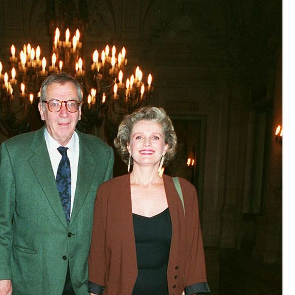 Marie-Christine Barrault et Roger Vadim à la soirée de réouverture de la Comédie française à Paris.