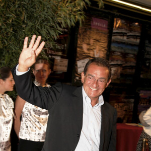 Il s'est était pris violemment à Jean-Pierre Pernaut en 2008, lorsque PPDA a été viré.
En France, à Paris, portrait de Jean-Pierre Pernaut, lors de la conférence de presse de rentrée de TF1 2007- 2008 à L'Olympia. Le 29 août 2007 © Christophe Aubert via Bestimage