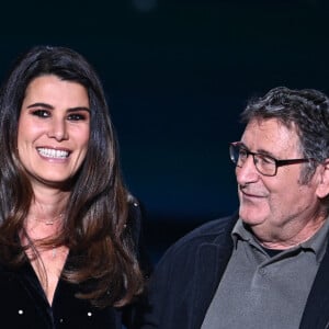 Exclusif - Karine Ferri et ses parents Helena et Claude - Surprises - Enregistrement de l'émission "La chanson secrète", présentée par N.Aliagas et diffusée le 29 décembre sur TF1 © Guillaume Gaffiot-Cyril Moreau / Bestimage 