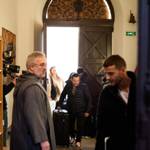 Exclusif - Simon Castaldi, Frère Baudouin, Jean-Marc Généreux - Les candidats de l'émission "Bienvenue au monastère", présentée par A.Martines et diffusée à partir du 12 janvier sur C8, lors de leur rencontre avec le frère Baudouin et la soeur Catherine au couvent Saint Dominique des Frères de Saint-Jean à Corbara, en Corse © Cyril Moreau / Bestimage