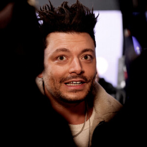 Kev Adams - Arrivées à la cérémonie d'ouverture du 27ème Festival International du Film de Comédie de l'Alpe d'Huez le 15 janvier 2024. © Dominique Jacovides/Bestimage 
