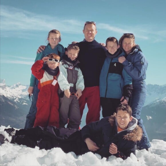 La famille Jeanson de "Familles nombreuses" au ski