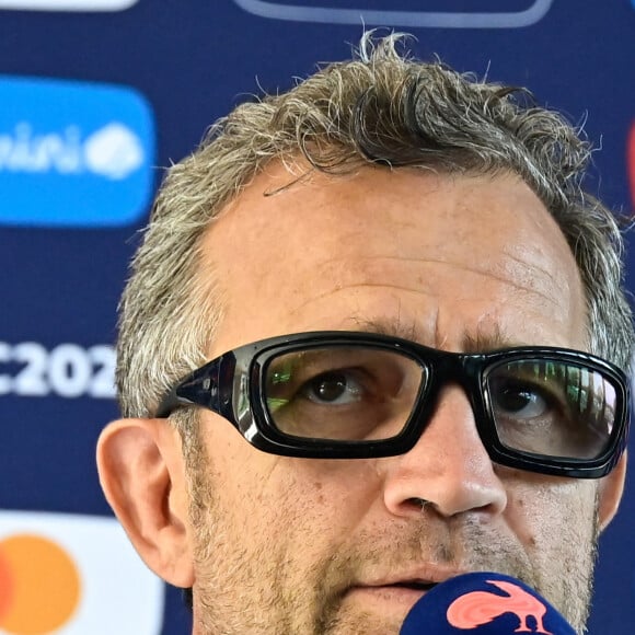 Fabien Galthié était sur une plage de Dieppe et Voici a publié les photos de son anatomie
 
Fabien Galthié ( entraineur France ) - Conférence de presse de l'équipe de France de Rugby à Paris le 6 septembre 2023. © Federico Pestellini / Panoramic / Bestimage