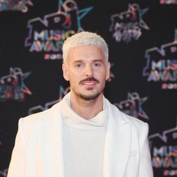 M. Pokora a  été amoureux d'une certaine Scarlett.
M Pokora au photocall des "NRJ Music Awards (NMA)" au Palais des Festivals à Cannes. © Rahid Bellak / Bestimage