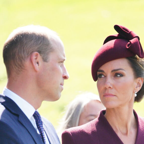 Si l'opération a été "un succès", on ne sait rien de plus si ce n'est que Kate se trouve à la London Clinic et qu'une convalescence de plusieurs semaines est attendue
Le prince William, prince de Galles, et Catherine (Kate) Middleton, princesse de Galles assistent à un service religieux marquant le premier anniversaire de la mort de la reine Elizabeth II à la cathédrale St Davids à Haverfordwest dans le Pembrokeshire, pays de Galles, Royaume Uni, le 8 septembre 2023. 