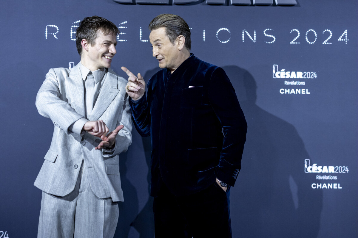 Photo Félix Lefebvre et Benoît Magimel au photocall du dîner César