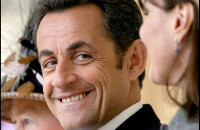 "Je lui en veux encore" : Nicolas Sarkozy, sa 1re rencontre avec Carla Bruni, elle révèle ce qui l'a profondément agacée