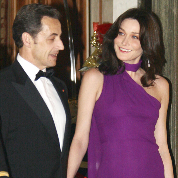 "Dîner avec ce président de droite, jamais" aurait-elle même confié à un ami
Archives : Carla Bruni et Nicolas Sarkozy
