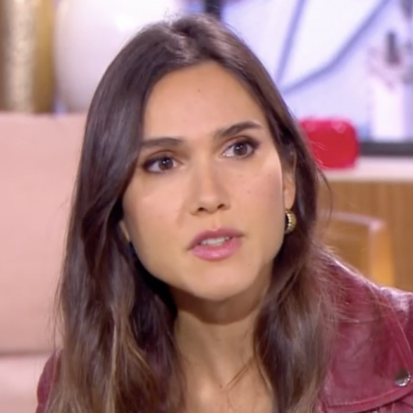 "J'ai pas eu mes règles pendant cinq ans quand même."
Joyce Jonathan dans l'émission "Ça commence aujourd'hui" sur France 2.