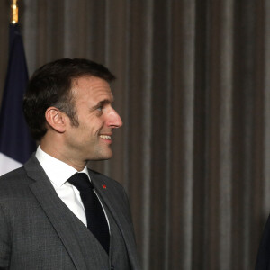 L'occasion pour Emmanuel Macron de rappeler l'objectif des JO de Paris
 
Le président français, Emmanuel Macron discute avec Elohim Prandi alors qu'il recoit l'équipe de France masculine de handball championne d'Europe, au palais de l'Elysée, Paris, France, le 29 janvier 2024 © Stéphane Lemouton/Bestimage