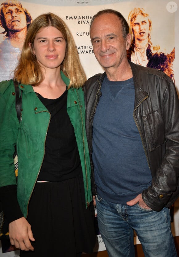 Gérard Miller et sa compagne Anaïs - Projection du film "Au long de rivière Fango" au cinéma Le Luminor à Paris, France, le 3 avril 2017. © Veeren/Bestimage 