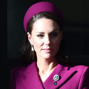 Autant dire que les prochaines nouvelles de la princesse potentiellement données par un membre de la famille royale lors d'une sortie sont très attendues... 
Catherine (Kate) Middleton, princesse de Galles, arrivent pou rencontrer le président de l'Afrique du Sud à l'hôtel Corinthia de Londres, Royaume Uni, le 22 novembre 2022. 