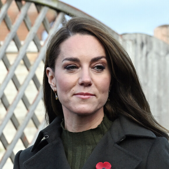 "C'est totalement absurde. Cette journaliste n'a absolument pas vérifié la véracité des faits dont elle a parlé. C'est fondamentalement et totalement inventé."
Catherine (Kate) Middleton, princesse de Galles, visite le centre pour enfants Colham Manor à Hillingdon, le 9 novembre 2022. 