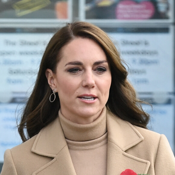 La princesse de Galles, opérée à l'abdomen, est finalement rentrée à l'Adelaide Cottage après une dizaine de jours passés à la clinique
Le prince William, prince de Galles, et Catherine (Kate) Middleton, princesse de Galles, se rendent à Scarborough pour lancer un financement destiné à soutenir la santé mentale des jeunes, dans le cadre d'une collaboration dirigée par la Royal Foundation le 3 novembre 2022. 