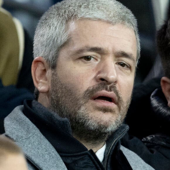 Le chanteur Grégoire - Célébrités dans les tribunes de la 8ème de finale de la coupe de France de football entre le PSG contre Brest (3-1) au Parc des Princes à Paris le 7 février 2024. © Cyril Moreau/Bestimage