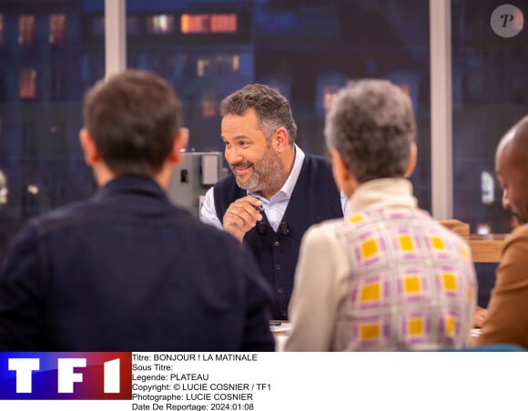Bruce Toussaint a quitté BFMTV pour TF1
Bruce Toussaint sur le plateau de "Bonjour !", la matinale de TF1. © LUCIE COSNIER / TF1