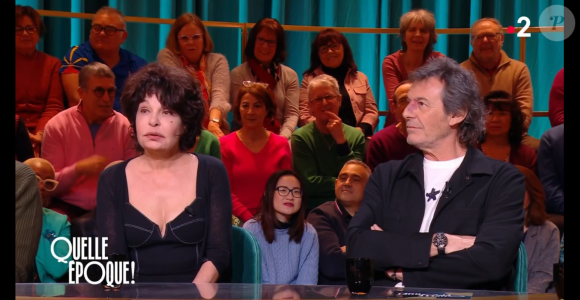 Isabelle Mergault et Jean-Luc Reichmann sur le plateau de "Quelle époque !" sur France 2 le 10 février 2024.