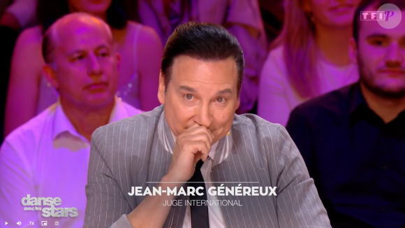 Il s'agit de Jean-Marc Généreux.
Un membre du jury ému par Nico Capone dans DALS, TF1.