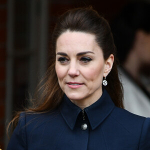 Voire un peu trop
Catherine (Kate) Middleton, duchesse de Cambridge - Visite du Centre de réadaptation médicale de la défense à Stanford, Leicestershire le 11 février 2020. 
