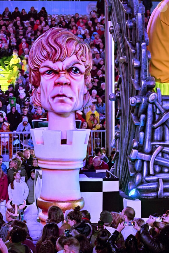 Le char Jeux de Plateformes durant le premier corso carnavalesque illuminé du Carnaval de Nice 2024 "Roi de la Pop Culture", le 17 février 2024.