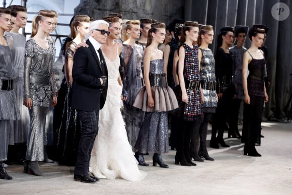 Karl Lagerfeld - Defile de mode Haute-Couture Automne-Hiver 2013/2014 "Chanel" au Grand Palais a Paris. Le 2 juillet 2013 