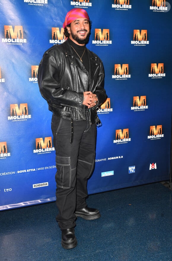 Slimane Nebchi - Personnalités à la générale presse du spectacle musical "Molière, l'opéra urbain" au Palais des Sports à Paris. Le 16 novembre 2023 © Veeren / Bestimage