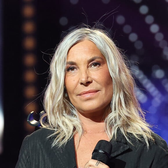 Zazie - Les personnalités se mobilisent lors de la 37ème édition du Téléthon sur le plateau de France 2, avec pour parrain Vianney. Le 8 décembre 2023. © Coadic Guirec / Bestimage