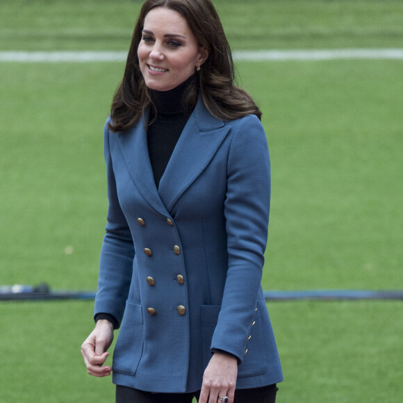 Catherine (Kate) Middleton, duchesse de Cambridge, assiste à la cérémonie de remise de diplômes des apprentis Coach Core au London Stadium. Londres, le 18 octobre 2017. 