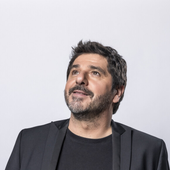Ils se séparent deux ans plus tard seulement, en 2000, sans pour autant révéler les raisons de cette rupture. 
Exclusif - Patrick Fiori - Studio - Enregistrement de la 2ème partie de soirée de l'émission "La chanson secrète", présentée par N.Aliagas et diffusée le 1er décembre sur TF1 © Guillaume Gaffiot-Cyril Moreau / Bestimage