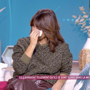 Faustine Bollaert en larmes dans "Ça commence aujourd'hui". France 2