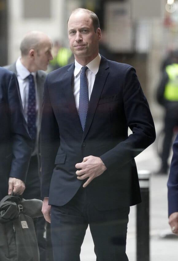 Le prince William a fait une apparition très attendue à Londres.
Le prince William, prince de Galles, est en visite au siège de la Croix-Rouge du Royaume Uni à Londres. 