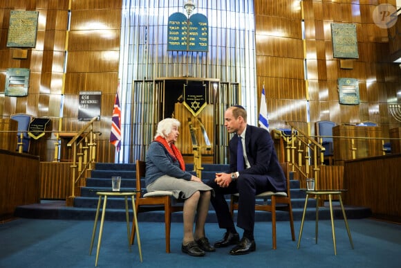Le prince William, prince de Galles visite la synagogue Western Marble Arch et rencontre des survivants de l'Holocauste et des personnes touchées par l'antisémitisme à Londres, au Royaume-Uni, le 29 février 2024. 