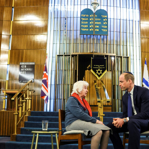 Le prince William, prince de Galles visite la synagogue Western Marble Arch et rencontre des survivants de l'Holocauste et des personnes touchées par l'antisémitisme à Londres, au Royaume-Uni, le 29 février 2024. 