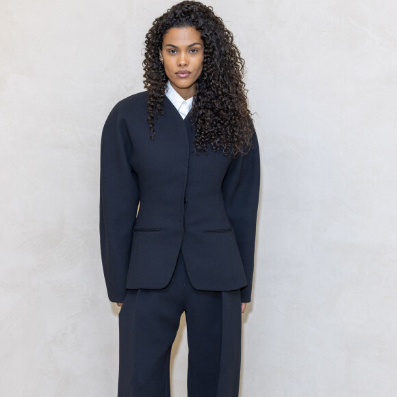 Tina Kunakey - Remise de la médaille du "Chevalier de l'Ordre des Arts et des Lettres" au créateur Simon Porte Jacquemus des mains de la rédactrice de l'édition américaine de Vogue Anna Wintour au siège de la marque Jacquemus à Paris, France, le 2 mars 2024, en marge de la mode femme automne / hiver 2024-2025 lors de la Fashion Week de Paris (PFW). © Olivier Borde/Bestimage 