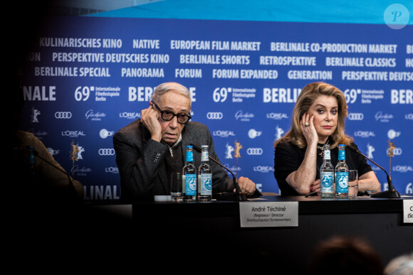 André Téchiné (réalisateur) et Catherine Deneuve à la conférence de presse du film "L'adieu à la nuit" lors du 69ème Festival International du Film de Berlin, La Berlinale, à Berlin, Allemagne, le 12 février 2019.